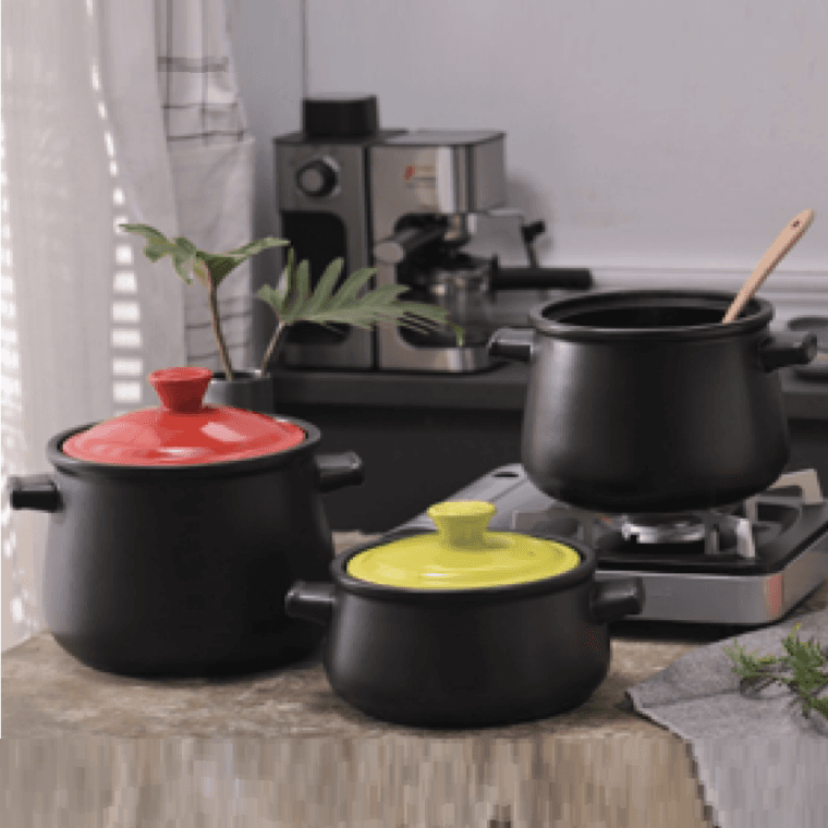 Set de deux récipients de 3 L de couleurs différentes, côte à côte